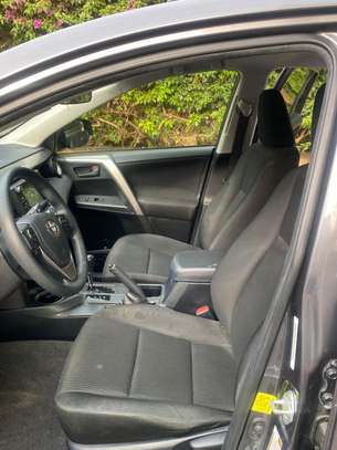 TOYOTA RAV4 image 6