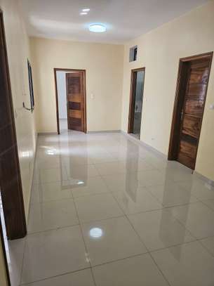 Appartement F3 aux Parcelles Unité 26 image 4