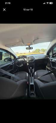 Peugeot 208 image 6