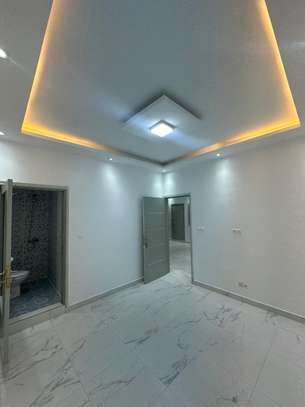 Superbe appartement de type F4 à louer image 15