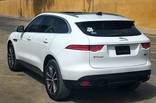 Jaguar F-Pace 2020 image 9
