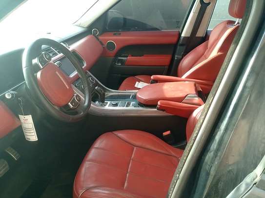 Range rover supercharged V6 Essence image 6