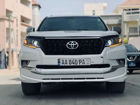Toyota landcruiser VX image 3