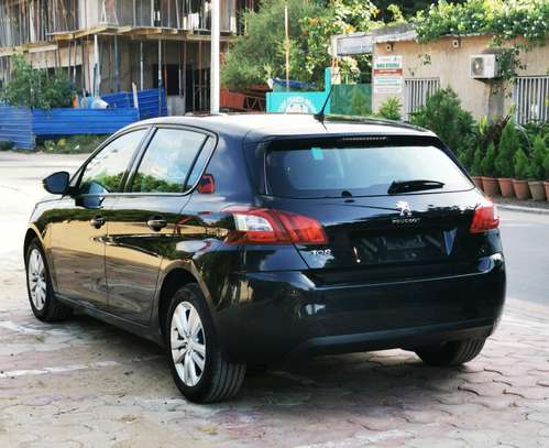 Peugeot 308 Automatique Diesel image 4