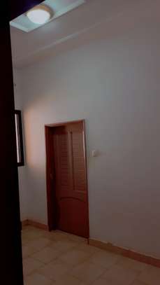 Appartement au rez de chaussée à Keur Gorgui image 7