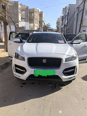 4 x 4  JAGUAR F-PACE  DIESEL AUTOMATIQUE   AWD image 1