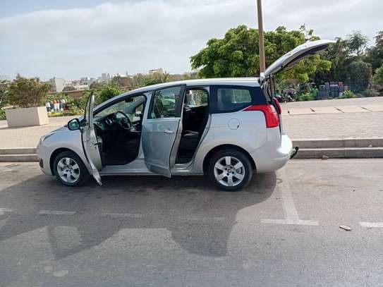 PEUGEOT 5008 DE 7 PLACES image 3