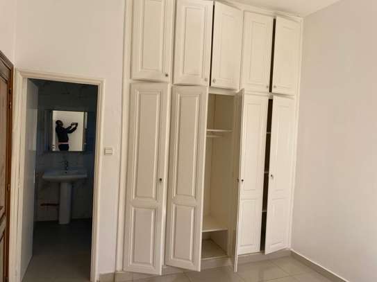 VILLA R+2 AUX ALMADIES NGOR WASSIYA image 12
