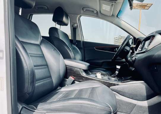KIA SORENTO image 8