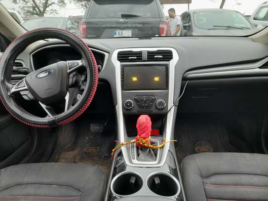 Ford fusion image 1