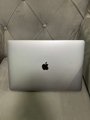 MacBook Pro 15pouce 2018 corei7 image 5