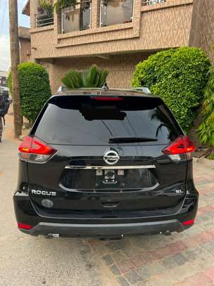 NISSAN ROGUE ANNÉE 2018 FULL OPTION image 11