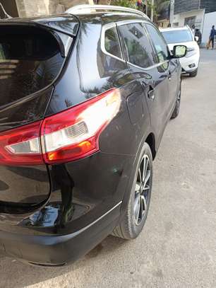 Nissan QashQai 2016 image 2
