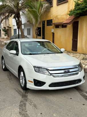 FORD FUSION image 2