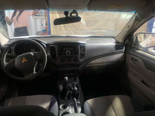 Location de voiture avec chauffeur image 2