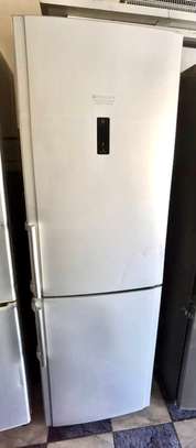 Grand réfrigérateur hotpoint ariston image 2