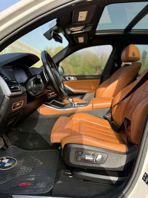 BMW X5 2019 image 2