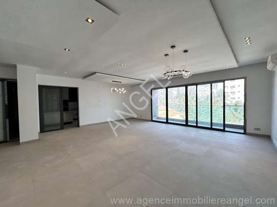 Ref_2760_PL Appartement F5 neuf à louer aux Almadies image 4