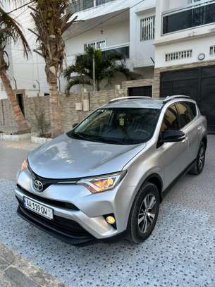 TOYOTA RAV4 2018 image 3
