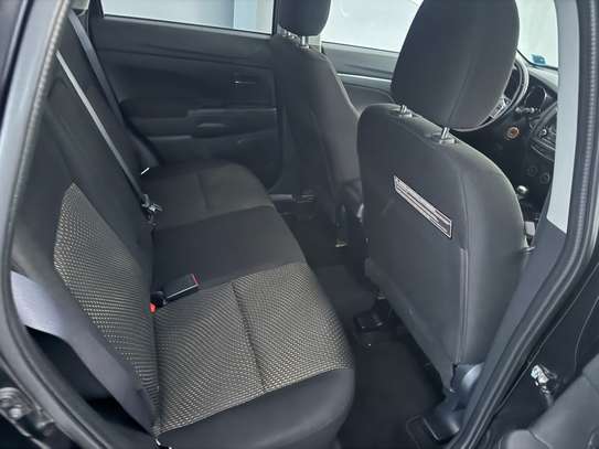 Mitsubishi outlander Anne 2016 image 6