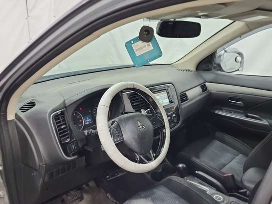 MITSUBISHI OUTLANDER 2016 image 3