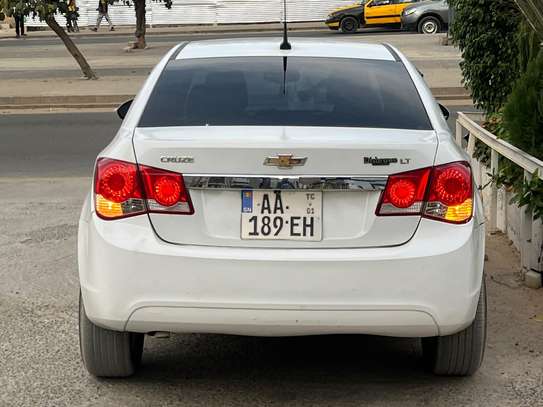 Chevrolet Cruz image 6