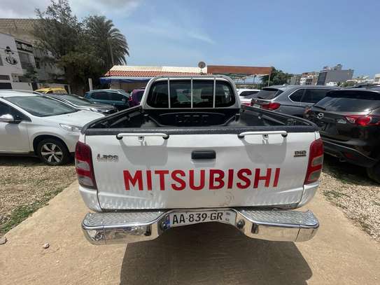 Mitsubishi L200 DID pickups 2019 image 1