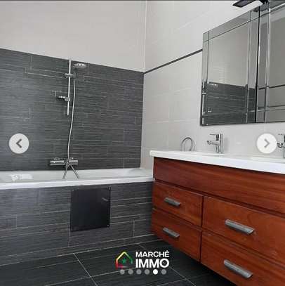 3 APTS NEUFS ET 1 MEUBLÉ POINT E HAUT STANDING image 13