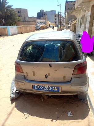 Toyota yaris image 1