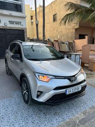 TOYOTA RAV4 2018 image 2