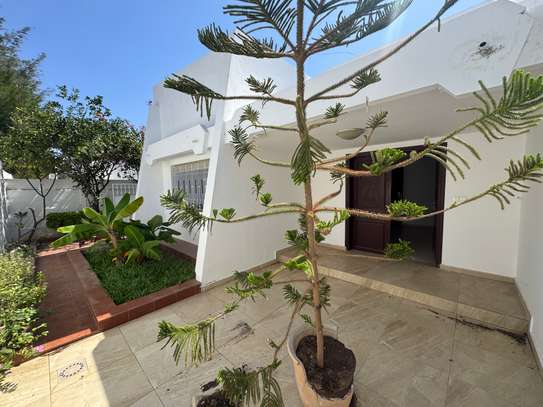 Villa à louer fenêtre Mermoz  à côté de l’école américain image 5
