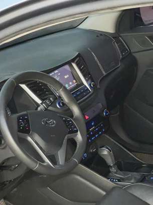 Hyundai Tucson image 6