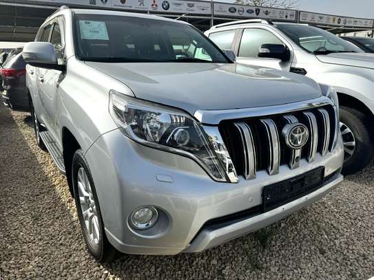 Toyota land cruiser VX image 2
