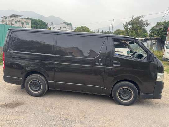 Toyota Hiace 14-16 image 5