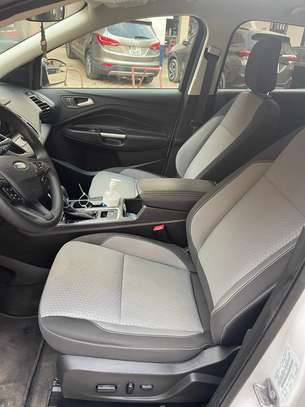 FORD ESCAPE 2019 image 7