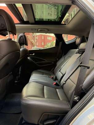 Hyundai santa fe 2017 image 9