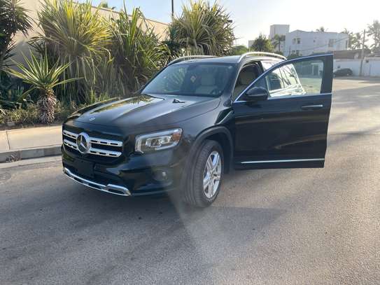 Mercedes GLB -GLE image 2
