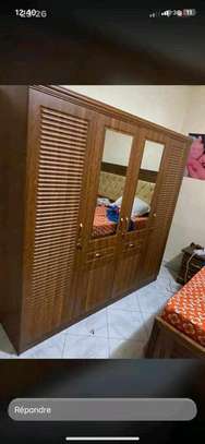 Armoire et coiffeuse image 2