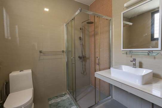 Appartement F3 meublé à louer aux Almadies image 12