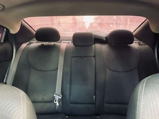 Hyundai Elantra 2015 image 9