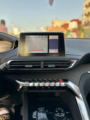 Peugeot 3008 image 3