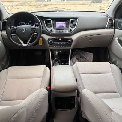 HYUNDAI TUCSON VENAT image 7