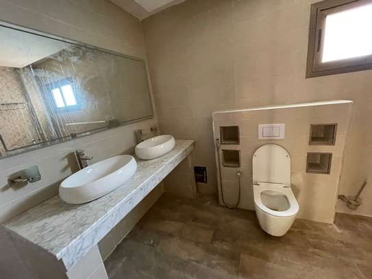 Appartement haut standing à louer aux almadies derriere BOA image 11