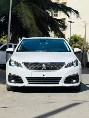Peugeot 308 2018 image 5