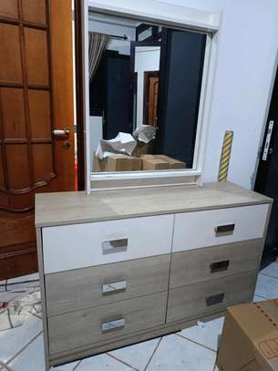Armoire penderie et coiffeuse image 2