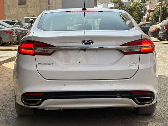 Ford fusion image 12