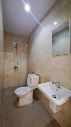 APPARTEMENT F4 A LOUER A NGOR - ALMADIES image 8