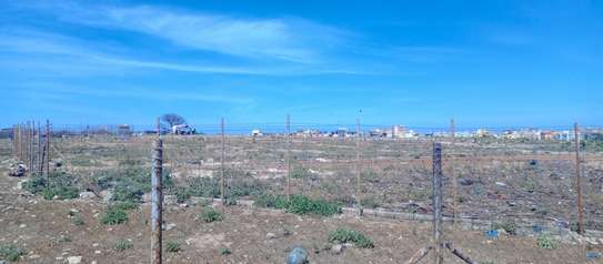 TERRAIN 2HECTARES 304m2 EN VENTE OUEST FOIRE image 3