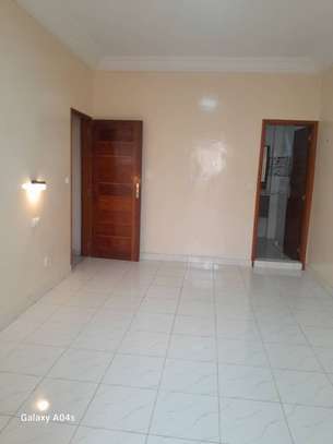 APPARTEMENT 3 CHAMBRES SALON A LOUER A ZAC MBAO image 8