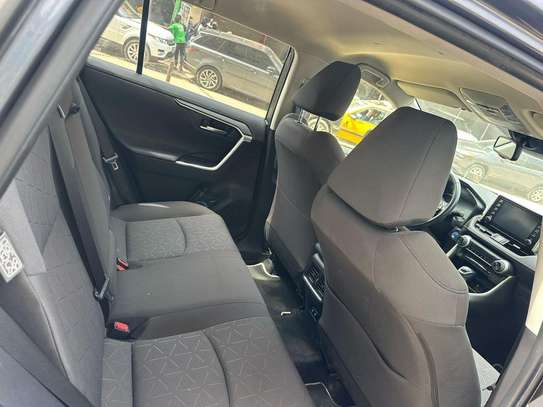 Toyota Rav 4 2021 image 9